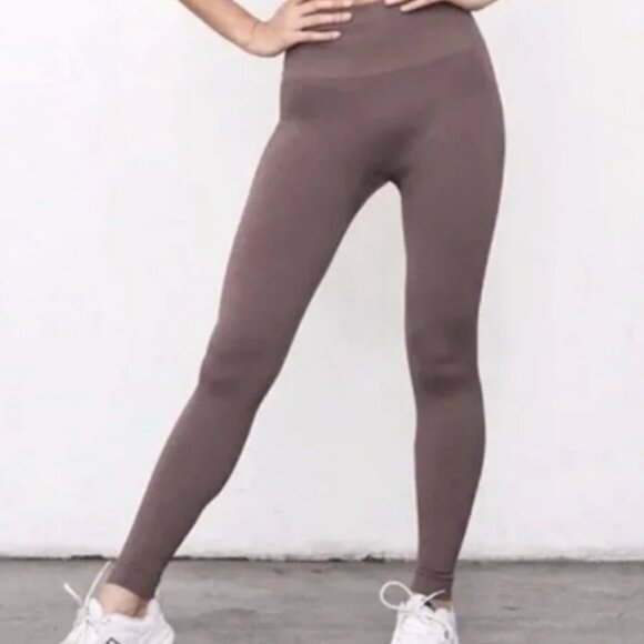 Pepper Bramie Tank + long sleeve and Leggings Set - Picture 2 of 3